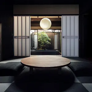 Maana Kamo 別荘